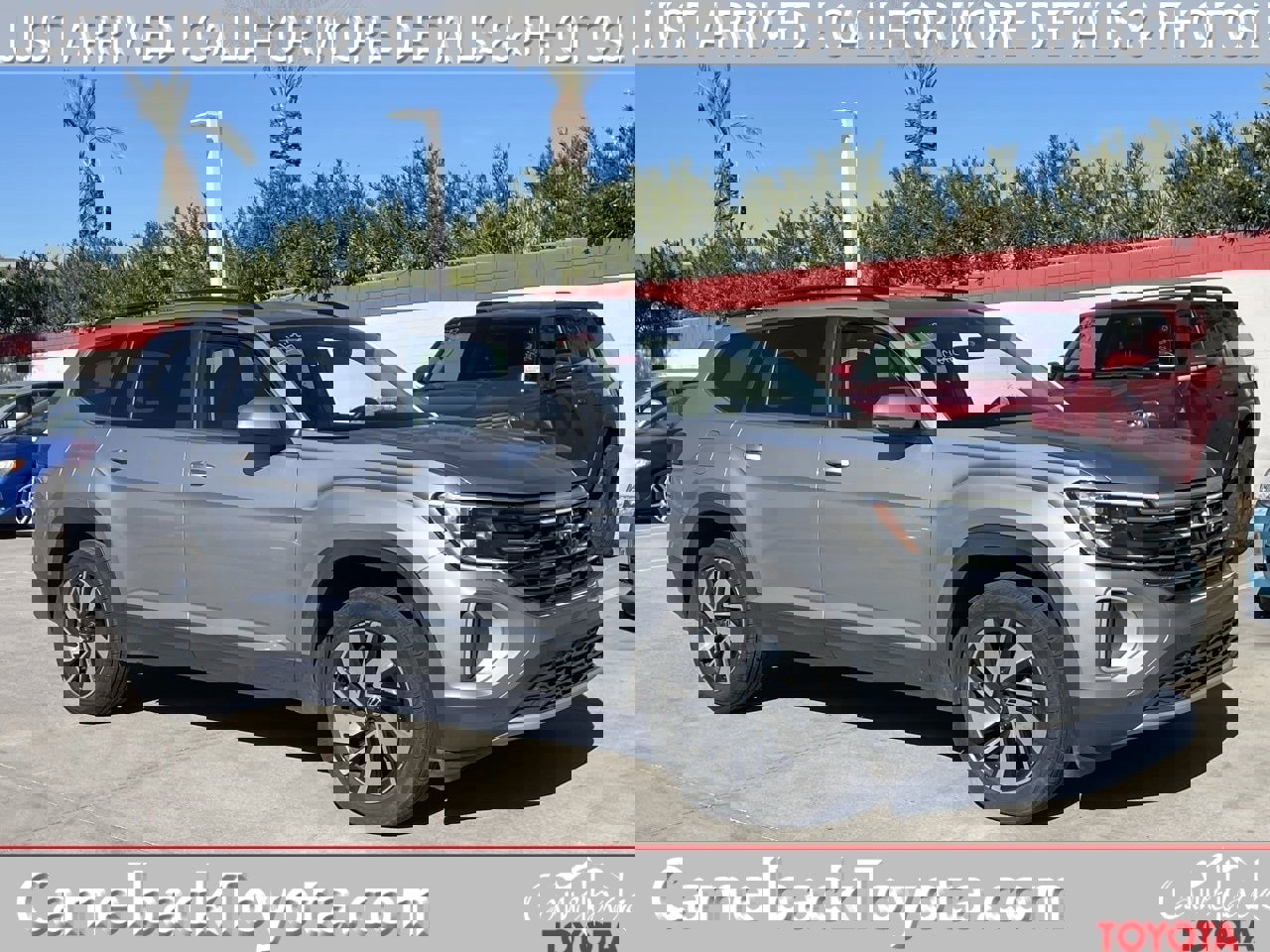 Used 2024 Volkswagen Atlas SE image 1