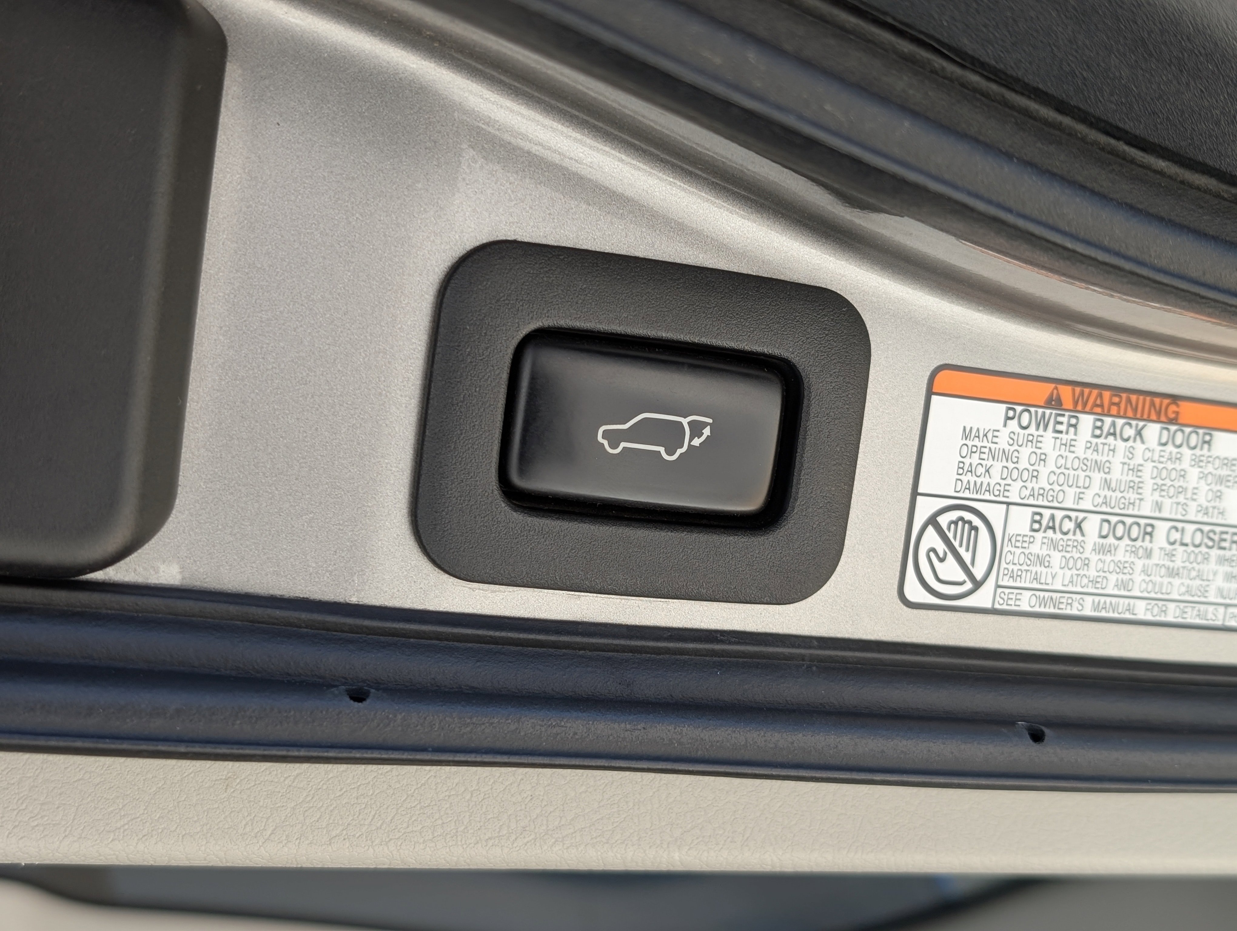 Used 2017 Lexus LX 570 4WD w/ Luxury Package image 21