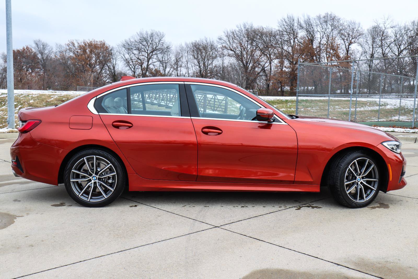 Used 2019 BMW 330i xDrive Sedan w/ Premium Package image 5