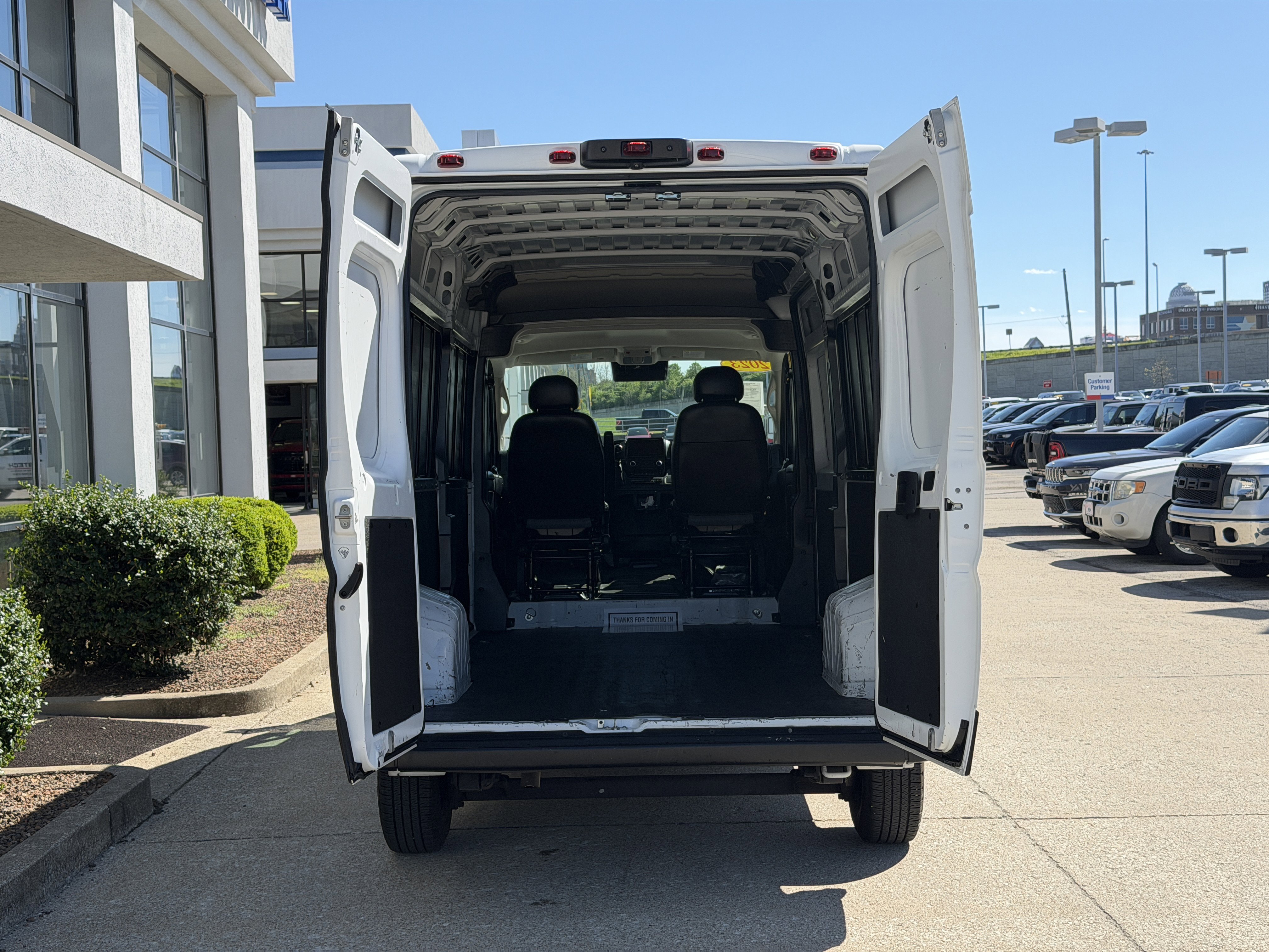 Used 2023 RAM ProMaster 2500 image 10