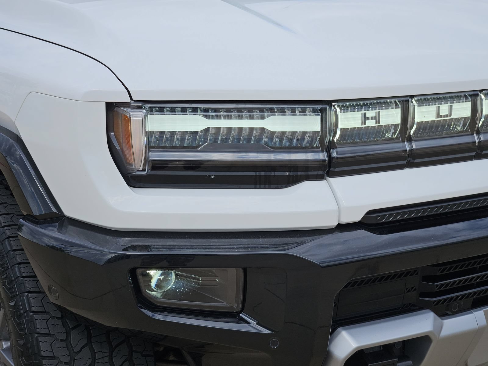 Used 2025 GMC Hummer EV 3X AWD/4WD image 9