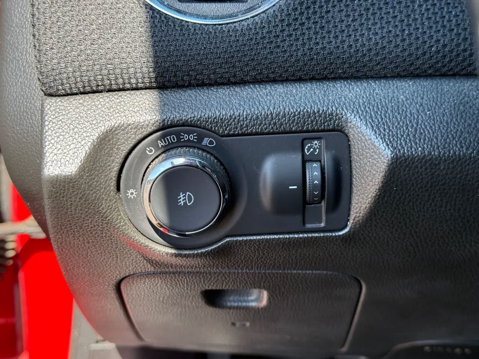 Used 2014 Chevrolet Cruze LTZ w/ RS Package FWD image 19