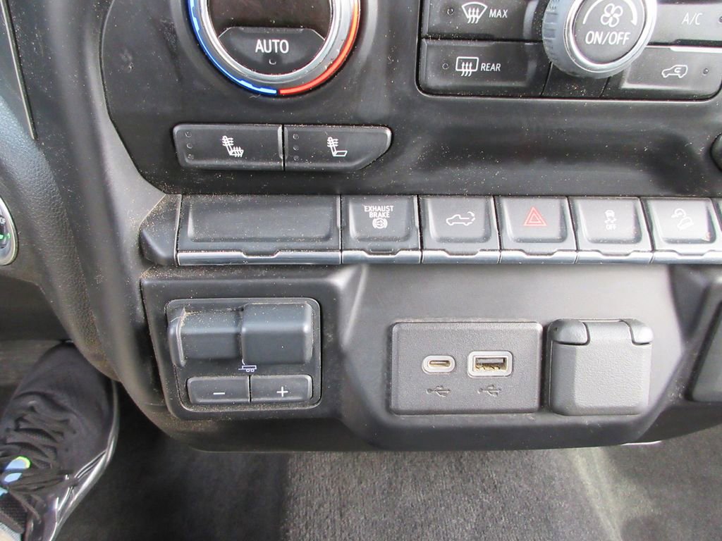 Certified 2022 Chevrolet Silverado 2500 LT w/ Convenience Package AWD/4WD image 32