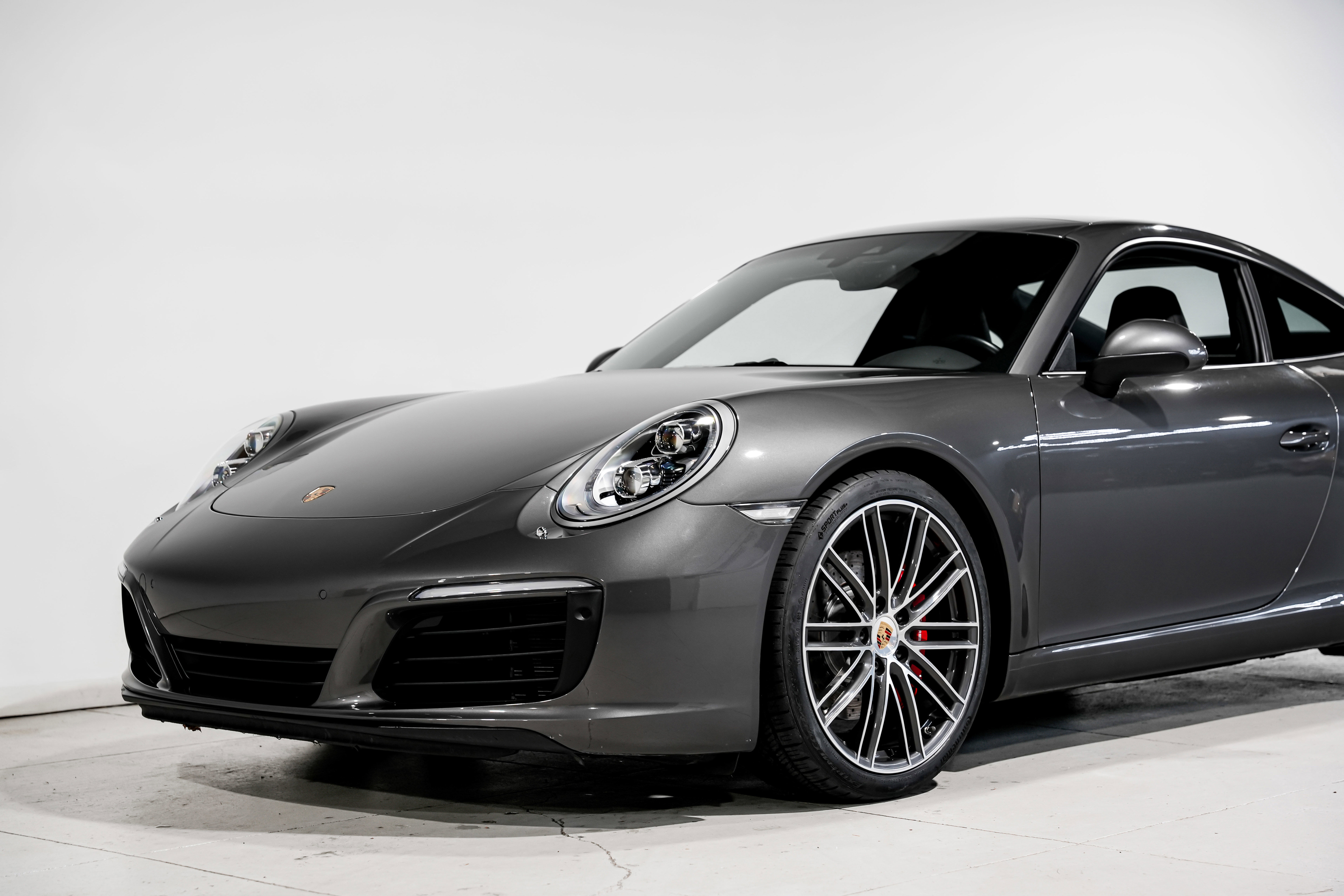 Used 2017 Porsche 911 Carrera S image 28