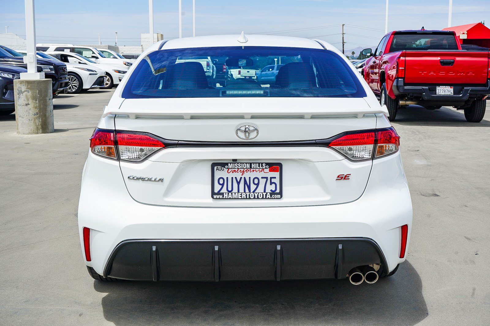 Certified 2025 Toyota Corolla SE w/ SE Premium Package FWD image 6