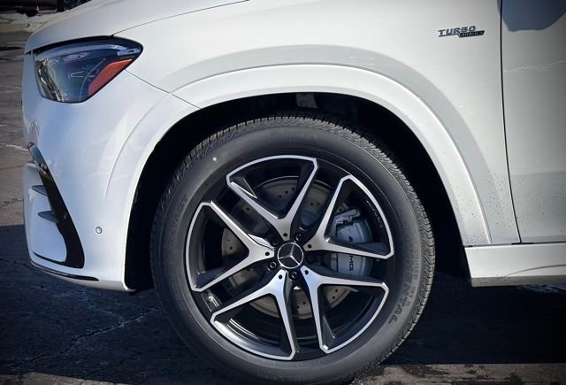 New 2026 Mercedes-Benz GLE 53 AMG 4MATIC Coupe image 6