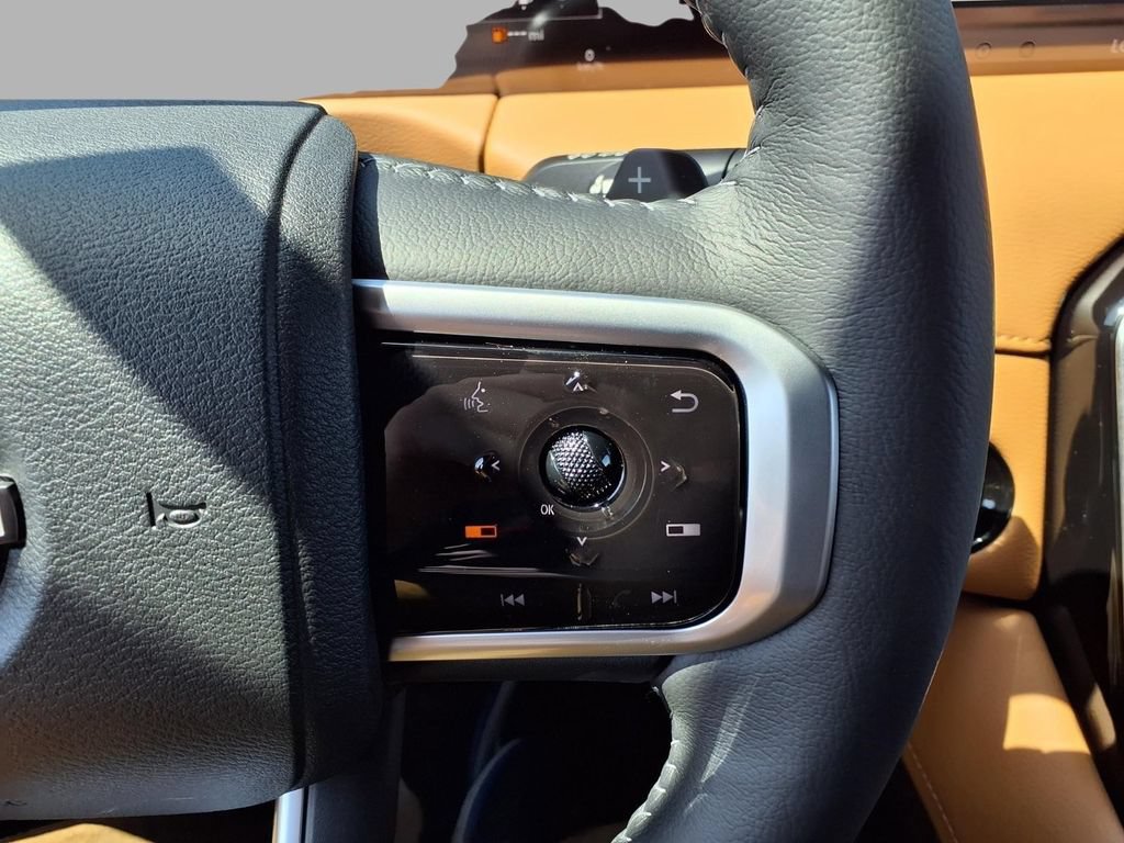 New 2026 Nissan Armada SL w/ Captain's Chari Seat Package AWD/4WD image 13