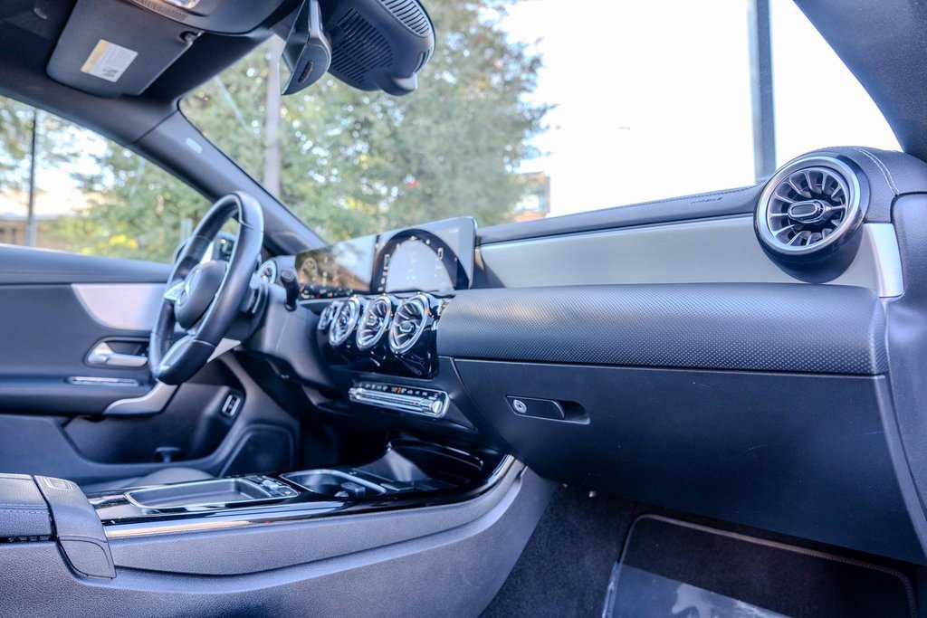 Used 2025 Mercedes-Benz CLA 250 image 20