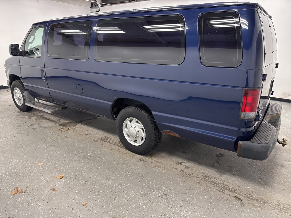 Used 2013 Ford E-350 and Econoline 350 Extended Super Duty w/ PWR Group image 4