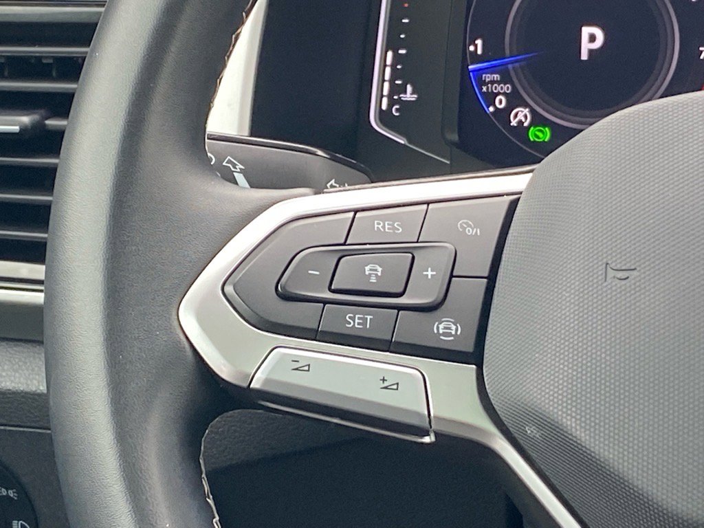 Certified 2022 Volkswagen Atlas Cross Sport SE w/ Panoramic Sunroof Package image 8