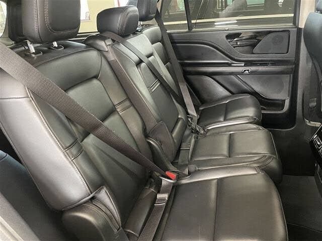 Used 2023 Lincoln Aviator AWD image 24