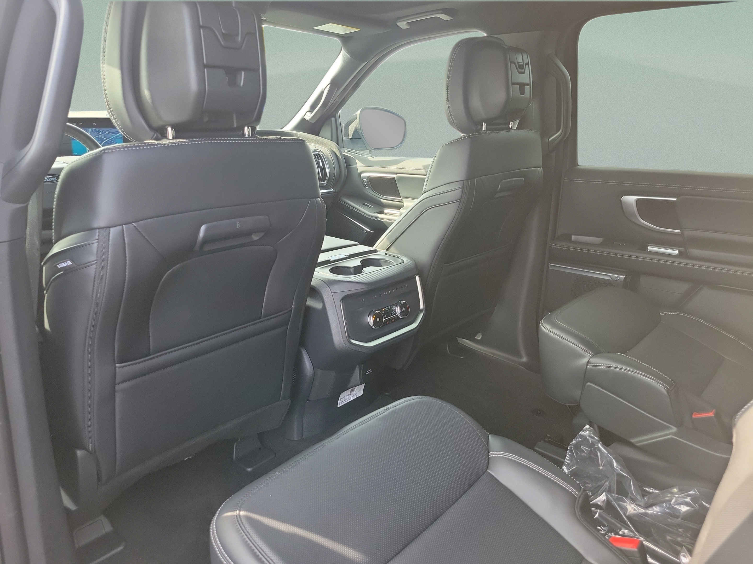 New 2026 Ford Expedition Max Platinum w/ Stealth Appearance Package AWD/4WD image 11