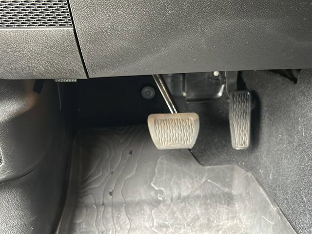 Used 2023 Jeep Gladiator Sport AWD/4WD image 15