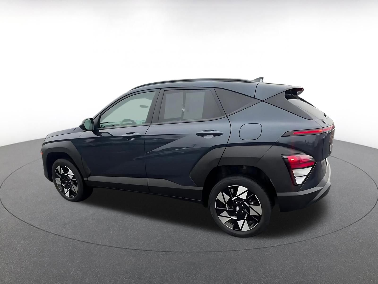 Used 2025 Hyundai Kona SEL image 10