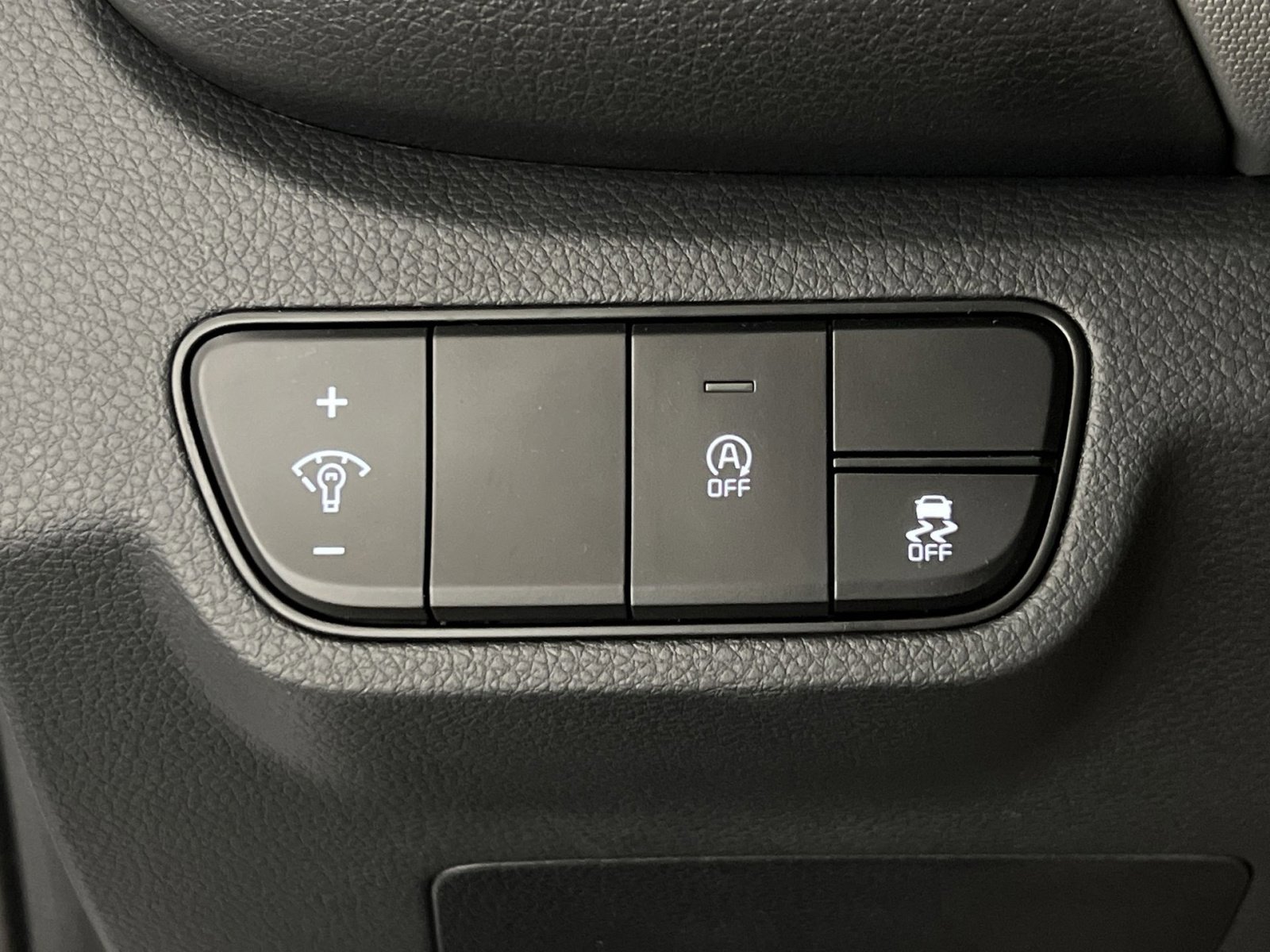 New 2026 Kia Seltos LX image 32