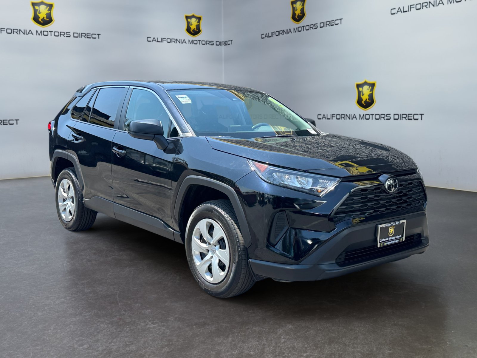 Used 2022 Toyota RAV4 LE FWD image 7