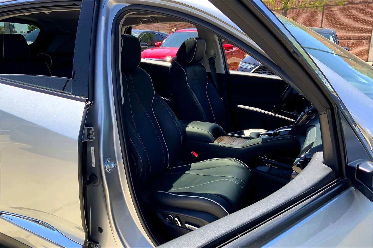 Used 2024 Acura RDX SH-AWD w/ Advance Package image 9
