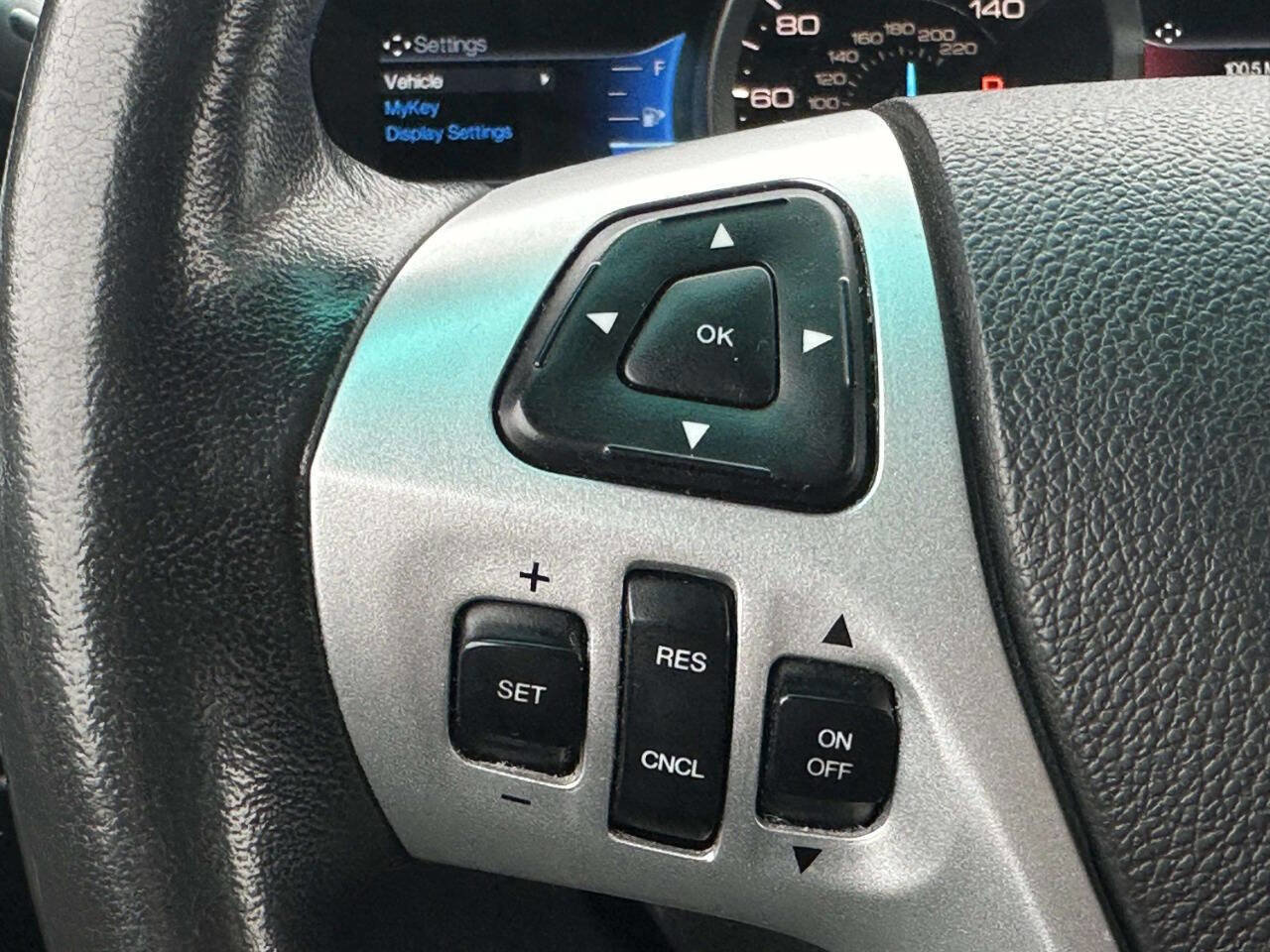 Used 2015 Ford Explorer Limited image 25