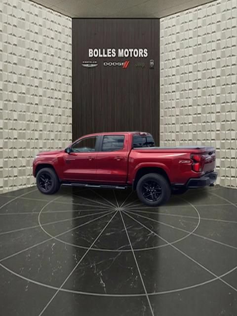 Used 2023 Chevrolet Colorado Z71 w/ Z71 Convenience Package 2 AWD/4WD image 9
