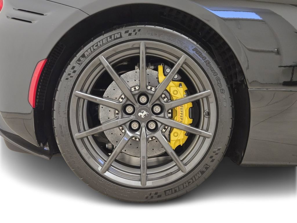 Used 2022 Ferrari SF90 Stradale image 7