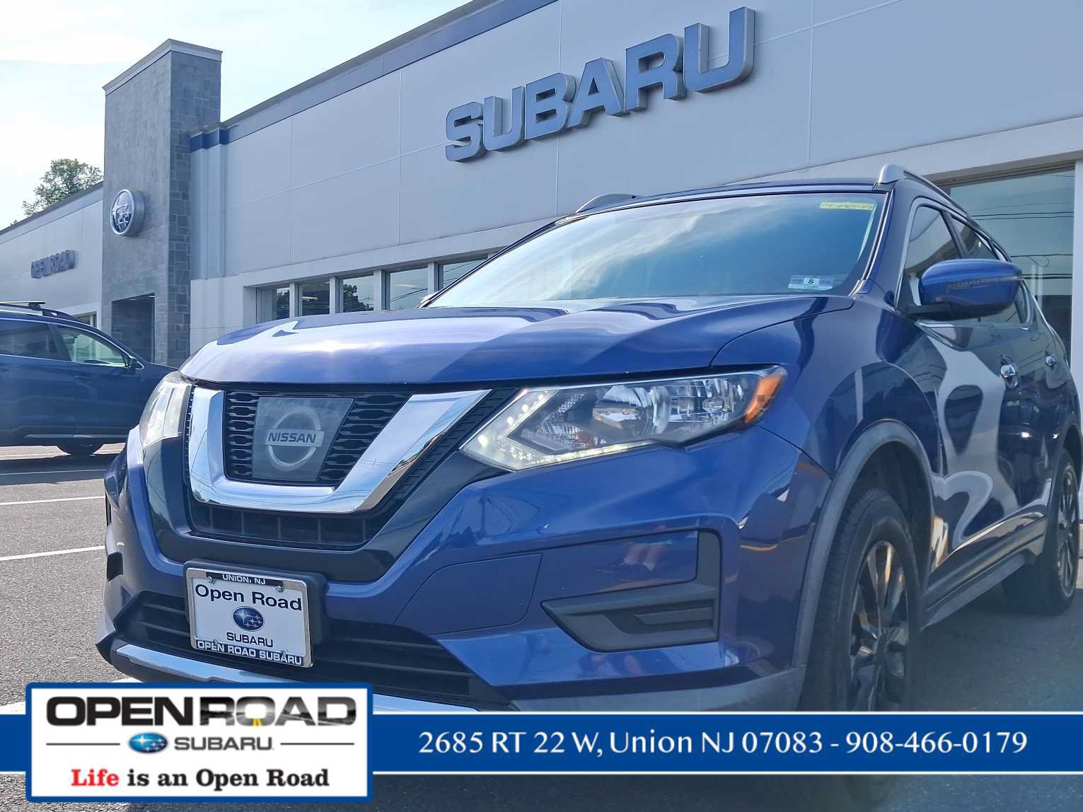 Used 2017 Nissan Rogue S w/ Appearance Package AWD/4WD image 3