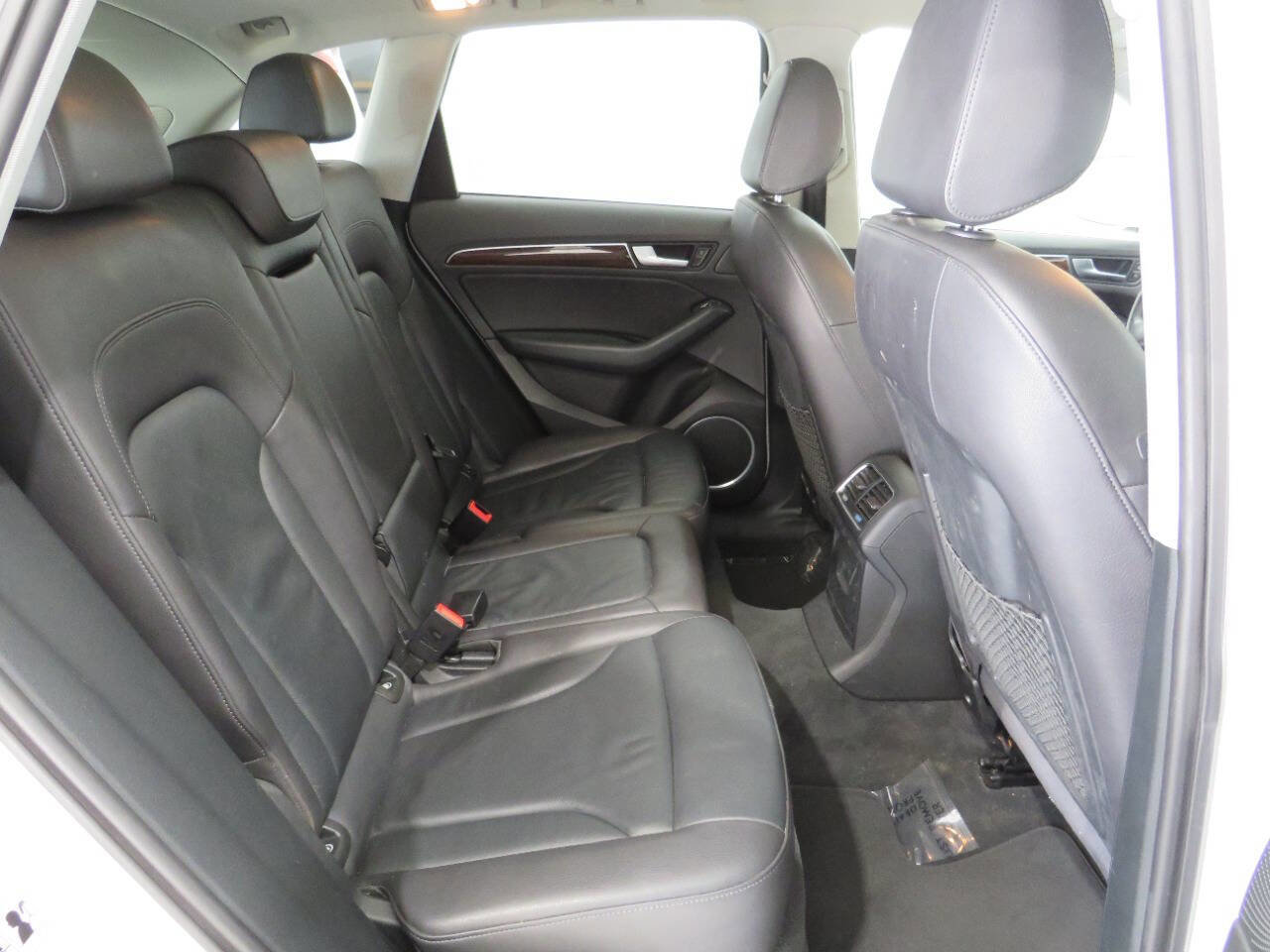 Used 2016 Audi Q5 2.0T Premium Plus w/ Technology Package AWD/4WD image 12
