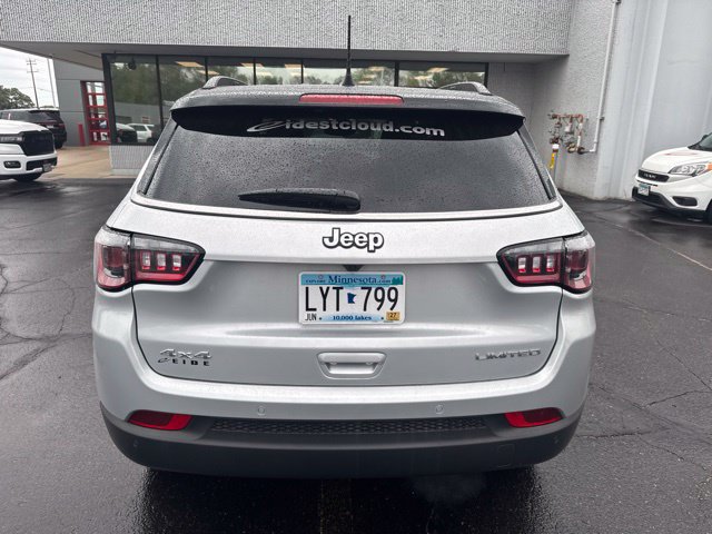 Used 2024 Jeep Compass Limited AWD/4WD image 8