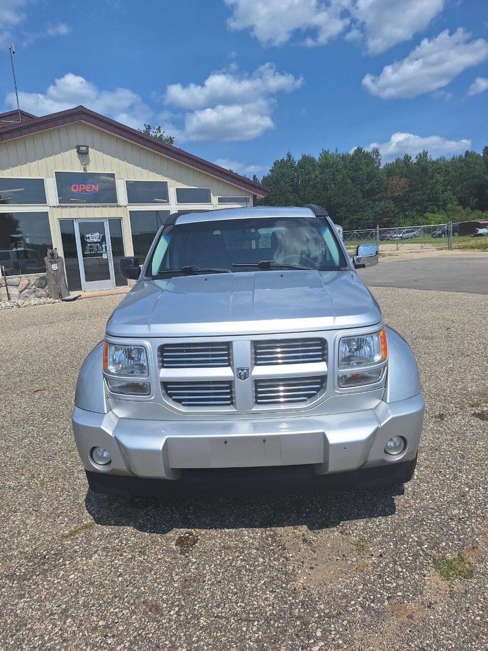 Used 2011 Dodge Nitro Heat image 2