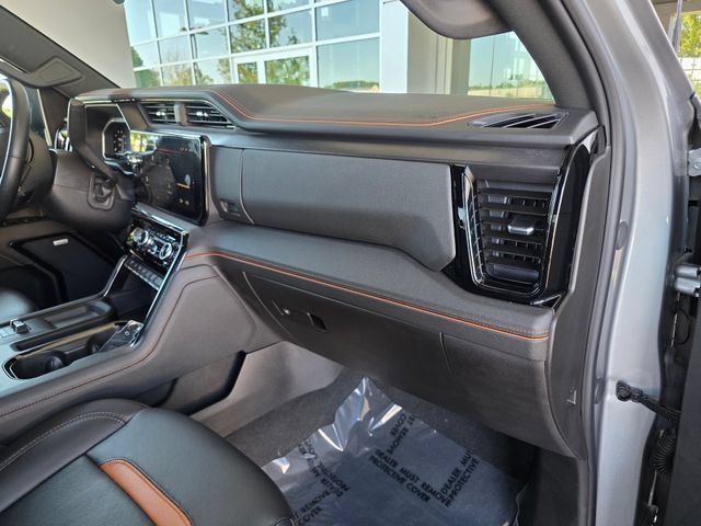 Used 2025 GMC Sierra 2500 AT4 AWD/4WD image 11