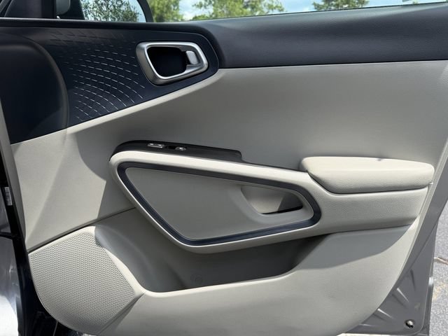 Certified 2025 Kia Soul EX FWD image 39