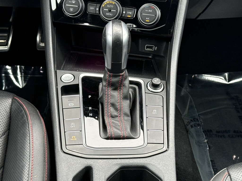 Used 2020 Volkswagen Jetta GLI Autobahn FWD image 18