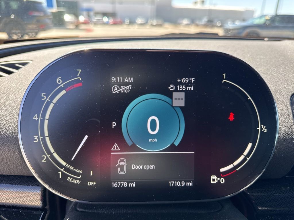 Used 2022 MINI Cooper Clubman S w/ Premium Package image 14