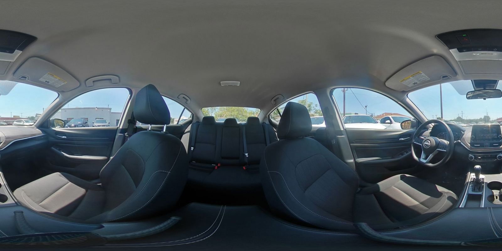 Used 2025 Nissan Altima 2.5 SV FWD image 43