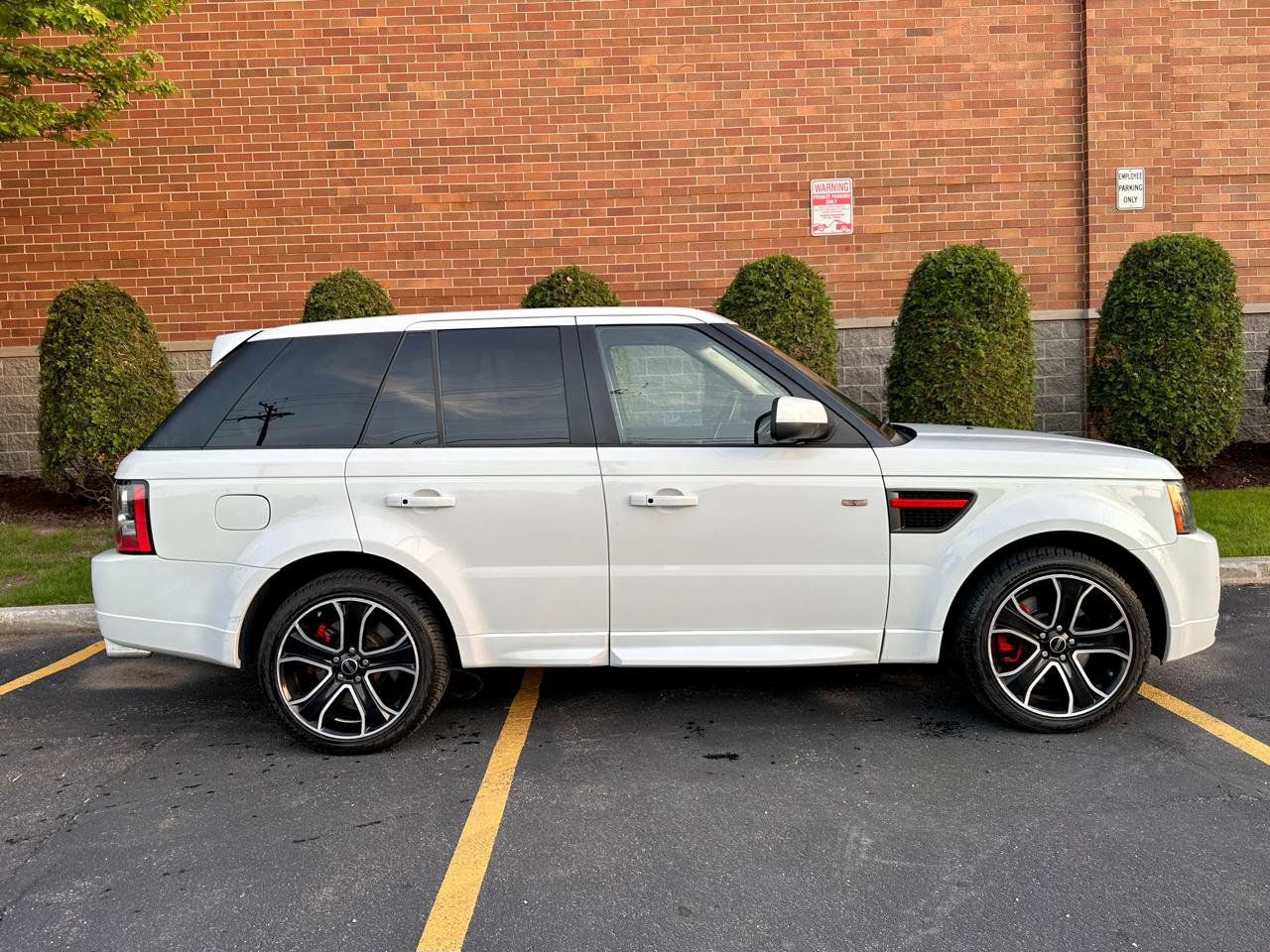 Used 2013 Land Rover Range Rover Sport GT Limited Edition AWD/4WD image 14