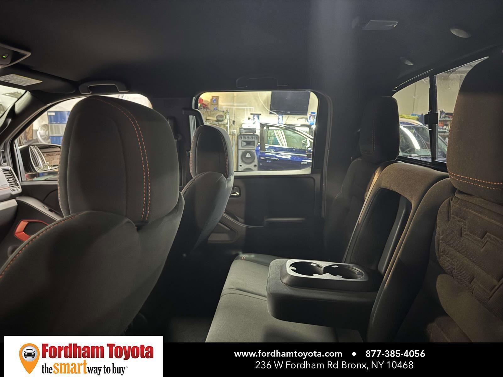 Used 2022 Nissan Frontier PRO-4X image 12