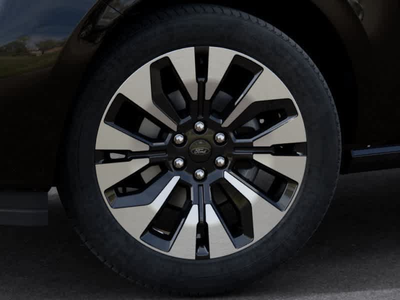 New 2027 Ford Expedition Platinum w/ Driver's Package AWD/4WD image 19