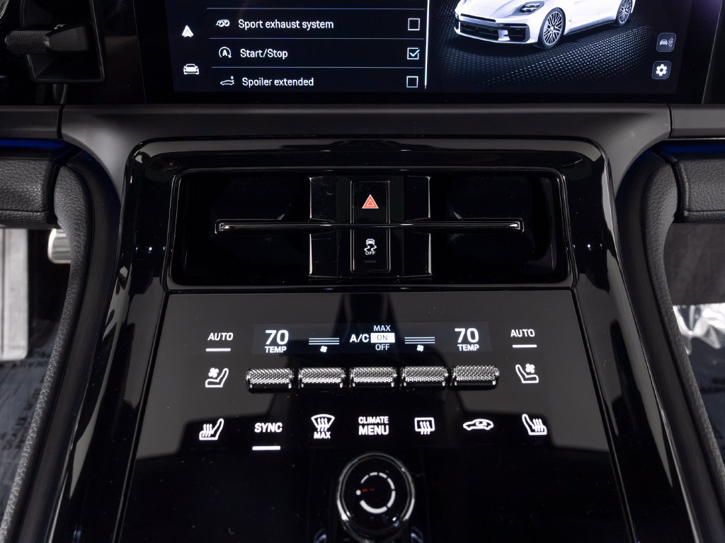 Certified 2025 Porsche Panamera GTS AWD/4WD image 26