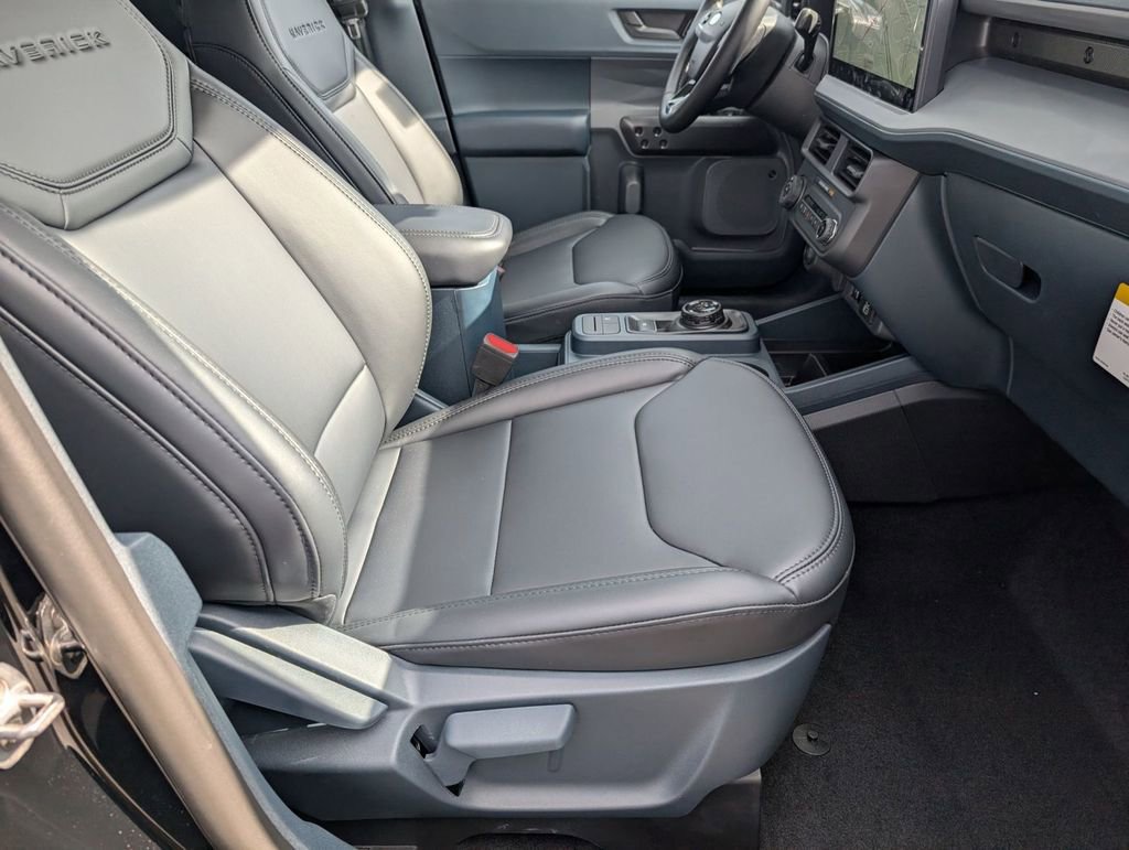 New 2026 Ford Maverick Lariat w/ Black Appearance Package image 48