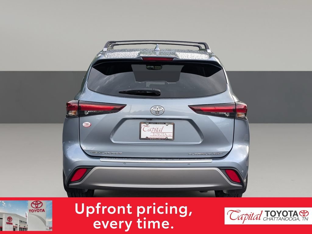 Used 2024 Toyota Highlander Platinum AWD/4WD image 6