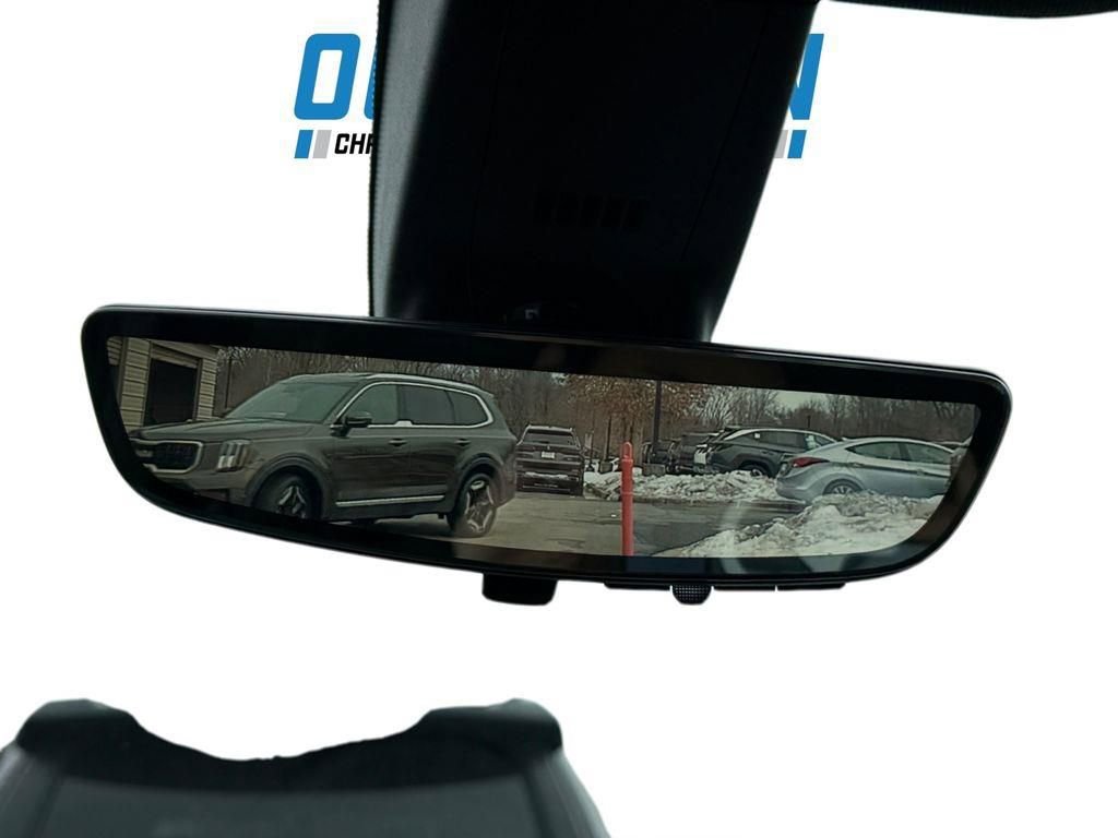 Used 2022 Buick Enclave Avenir w/ Avenir Technology Package image 39