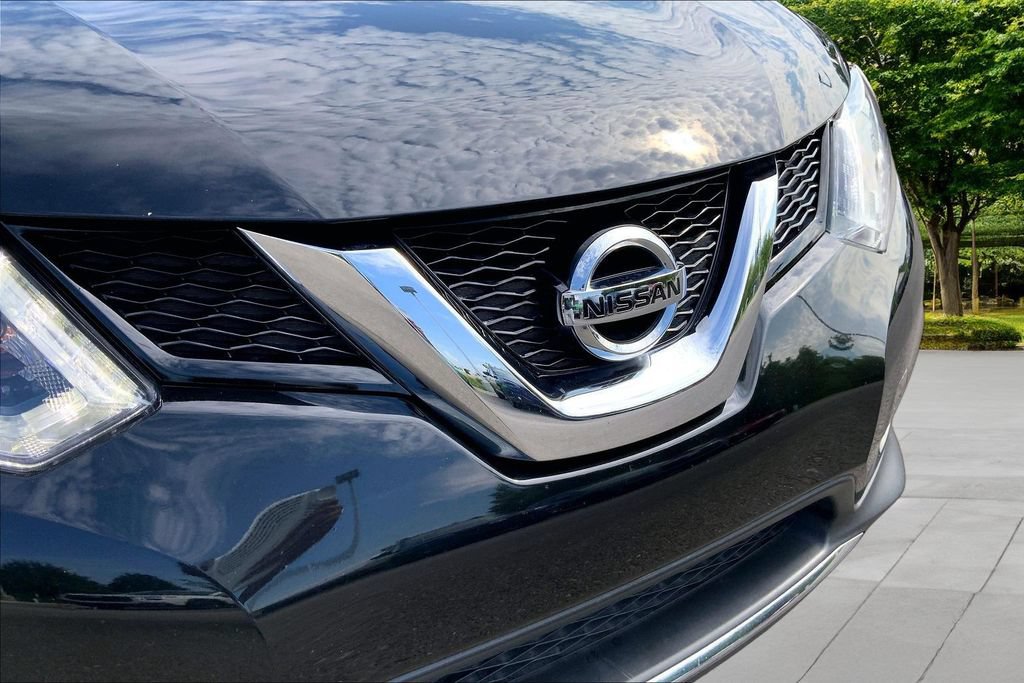 Used 2016 Nissan Rogue S FWD image 32
