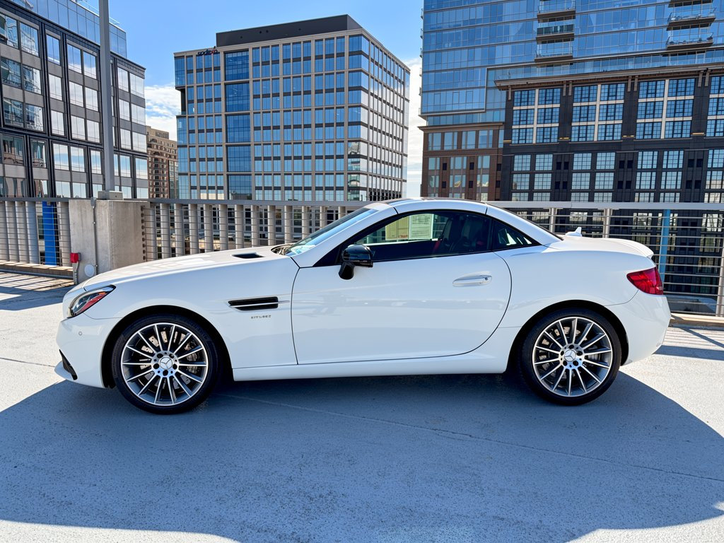 Used 2017 Mercedes-Benz SLC 43 AMG image 2