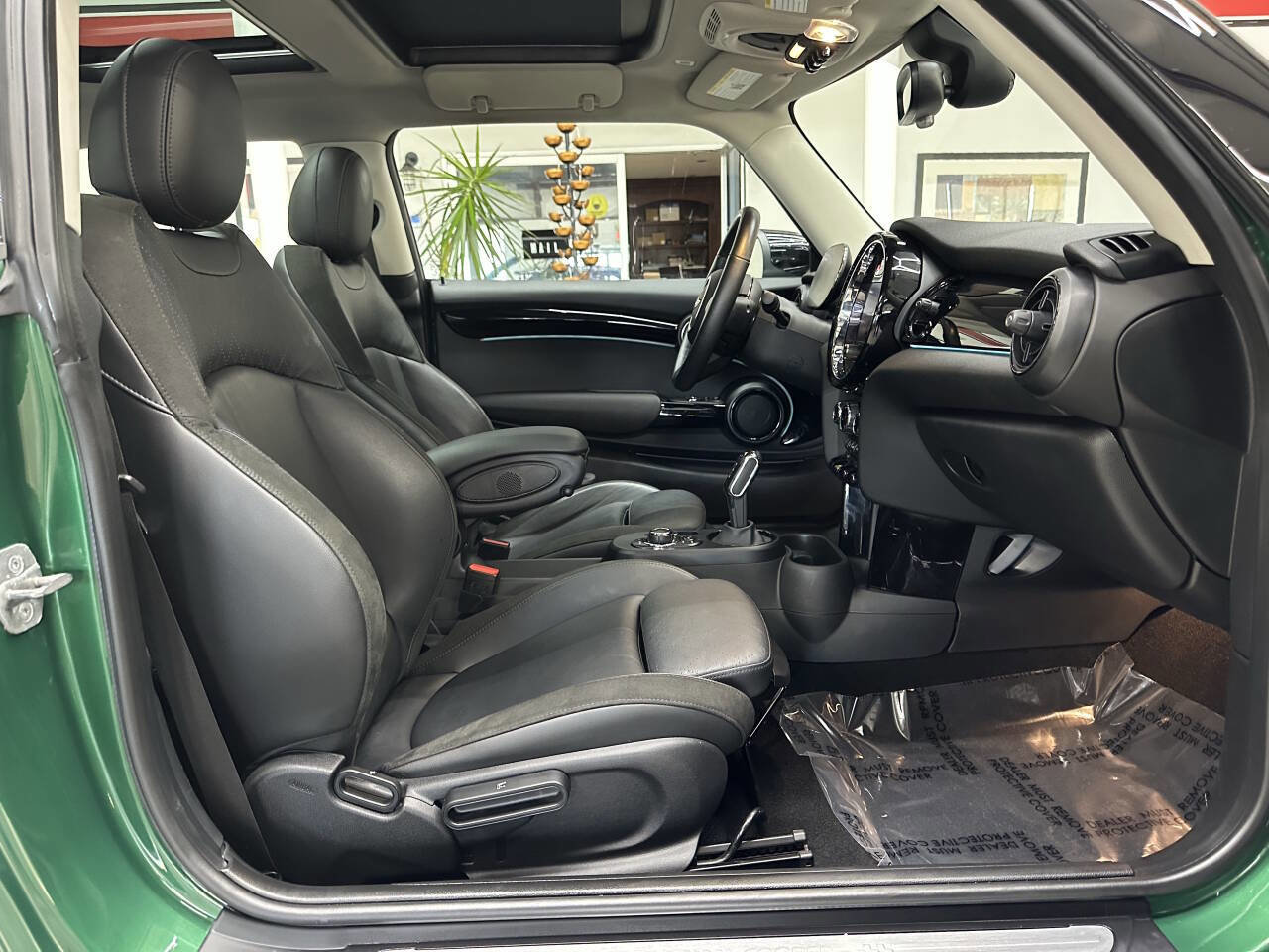 Used 2022 MINI Cooper SE image 15