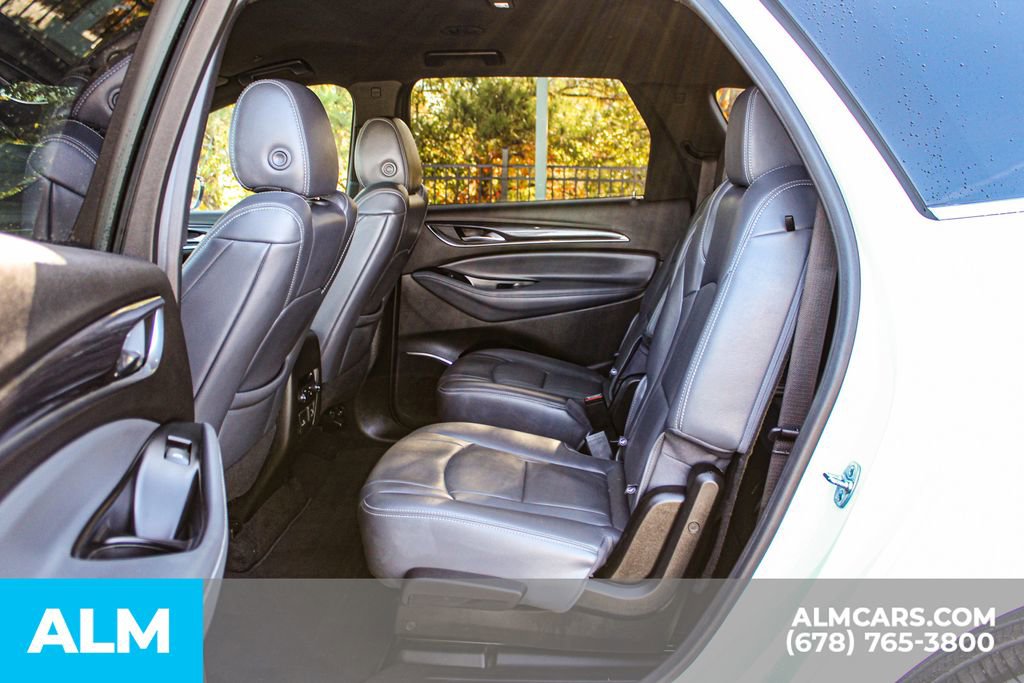 Used 2024 Buick Enclave Premium image 18