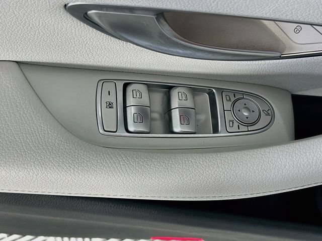 Certified 2022 Mercedes-Benz E 350 4MATIC Sedan image 18