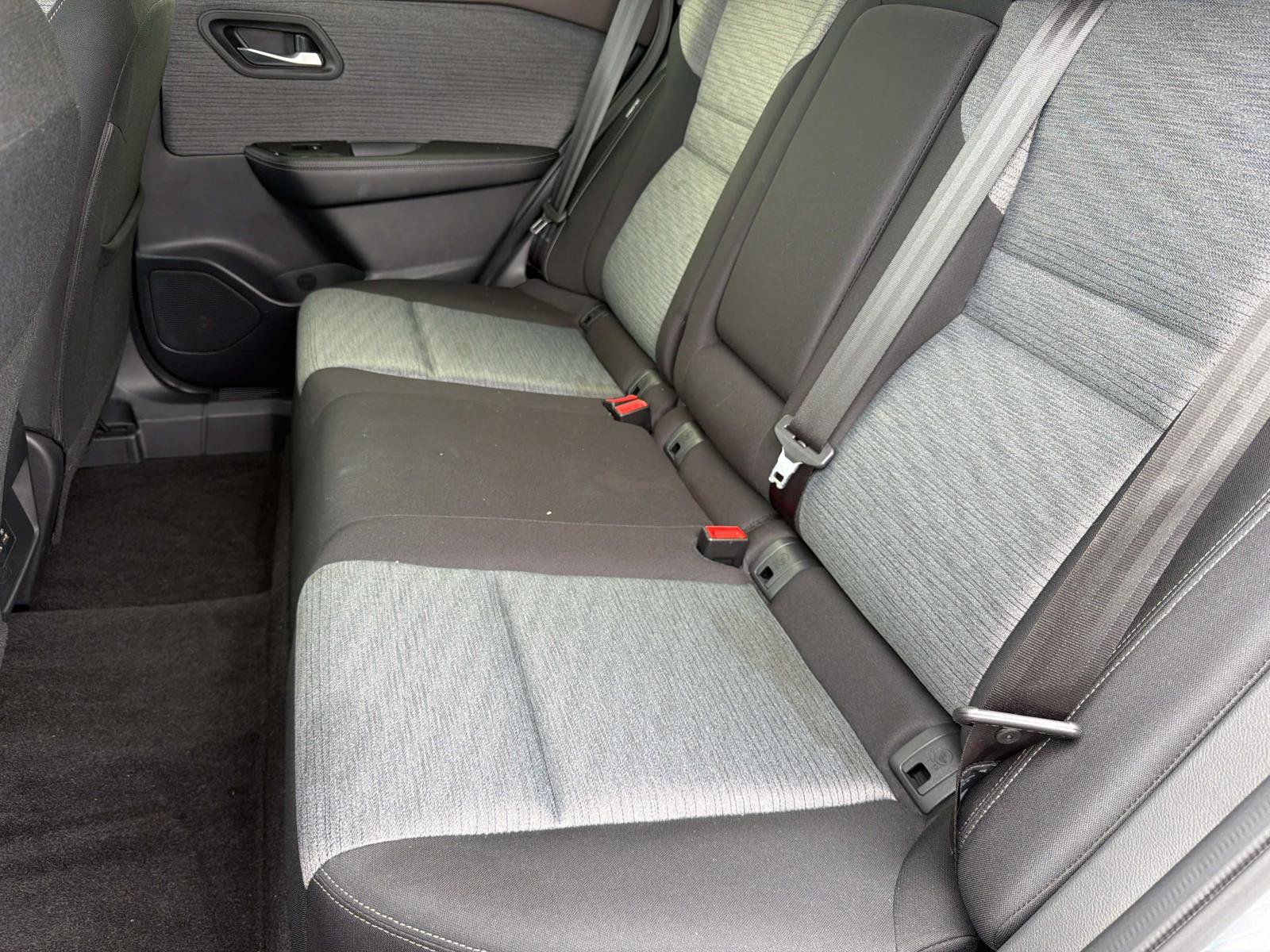 Used 2023 Nissan Rogue SV FWD image 20