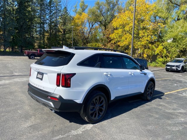 Certified 2022 Kia Sorento X-Line EX image 8