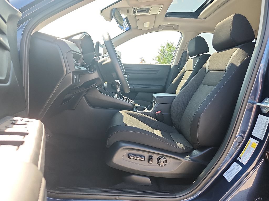 Used 2025 Honda CR-V EX image 9