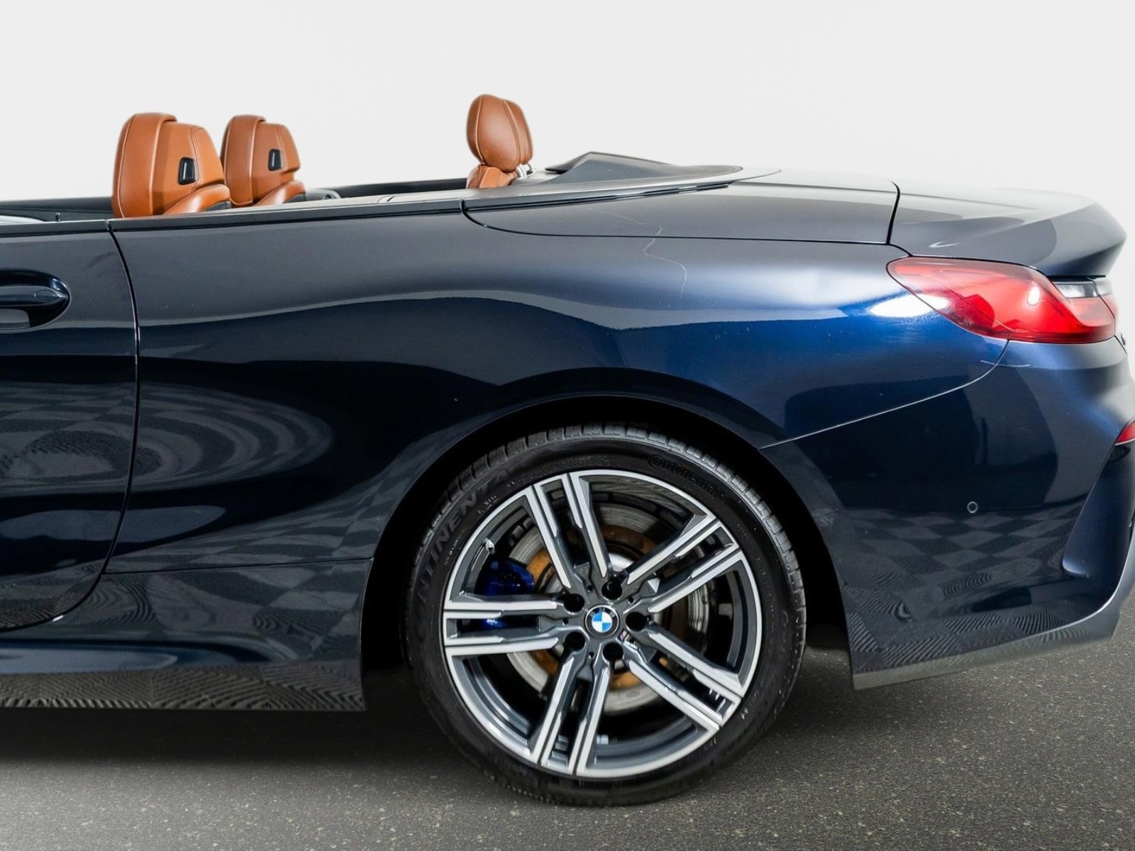 Used 2020 BMW 840i xDrive 840i xDrive Convertible w/ M Sport Package image 16