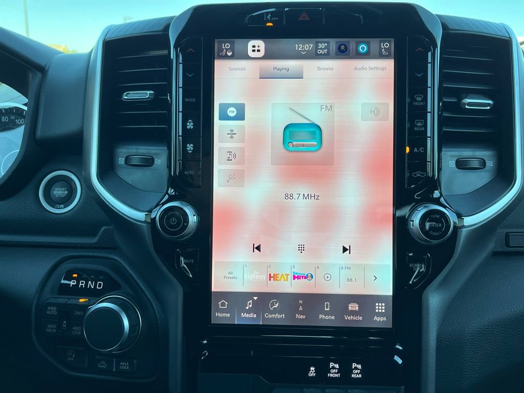 New 2026 RAM 1500 4x4 Crew Cab image 8